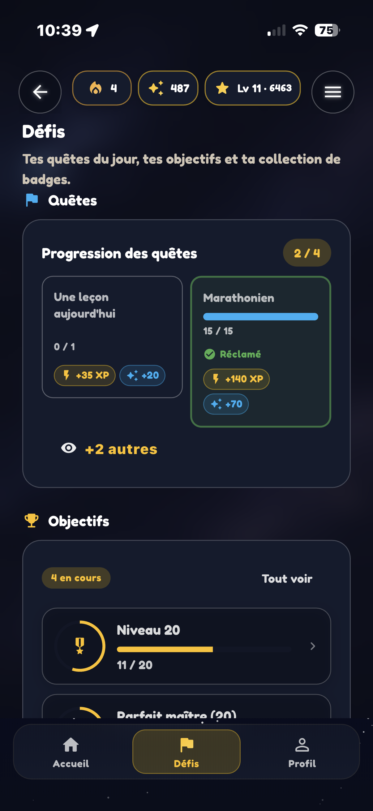 Écran Défis avec quêtes, récompenses en XP et objectif de niveau